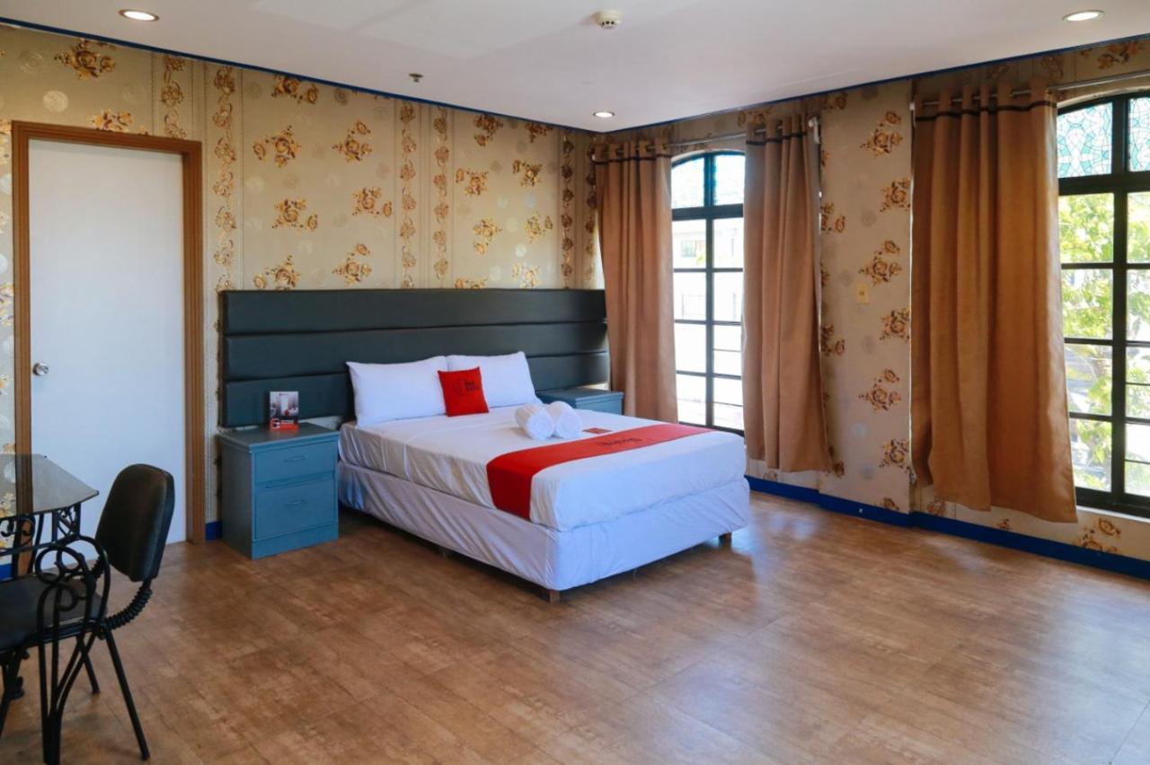 Reddoorz Plus @ Castle Chateau Iloilo Camera foto